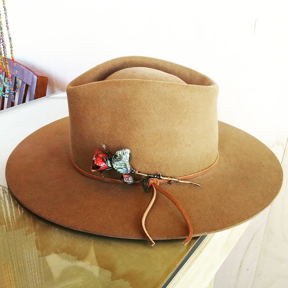 Handmade beaver blend fur felt hat NWT